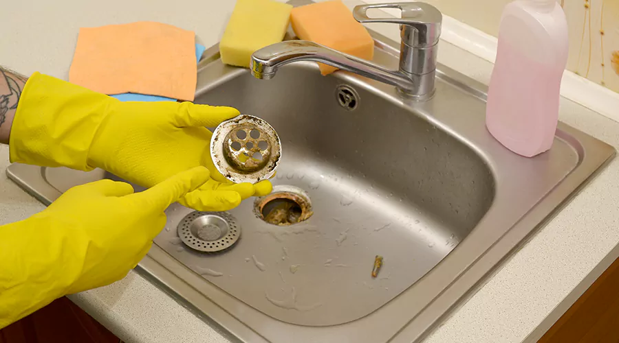 How to Clean a Kitchen Sink Drain